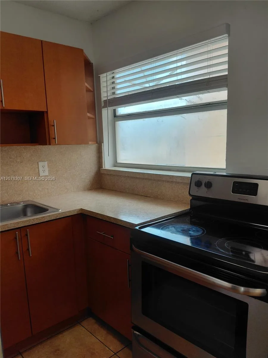 5461 W 24th Ave # 67, Hialeah, FL 33016 photo 7