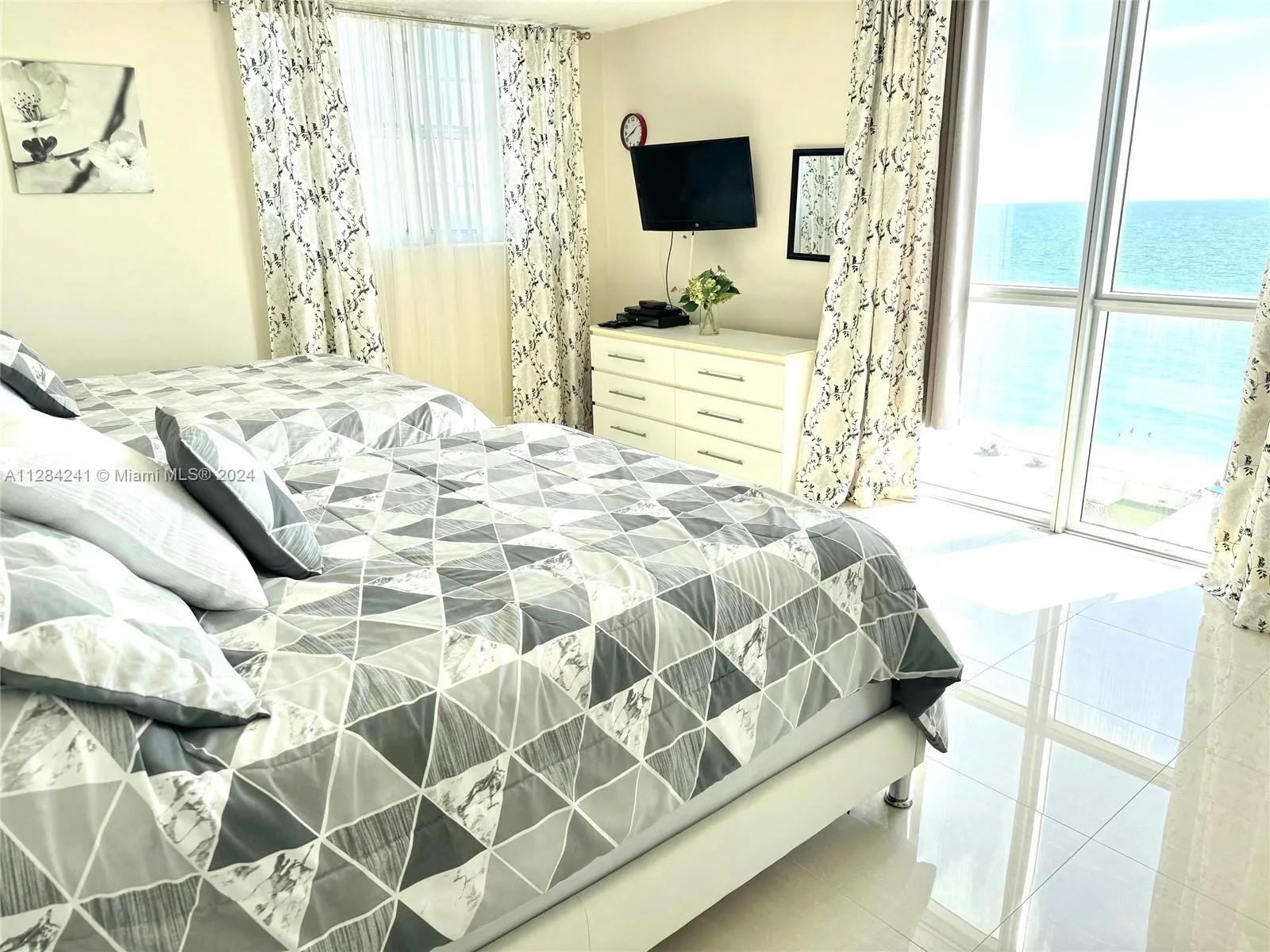 3901 S Ocean Dr # 8E, Hollywood, FL 33019 photo 3