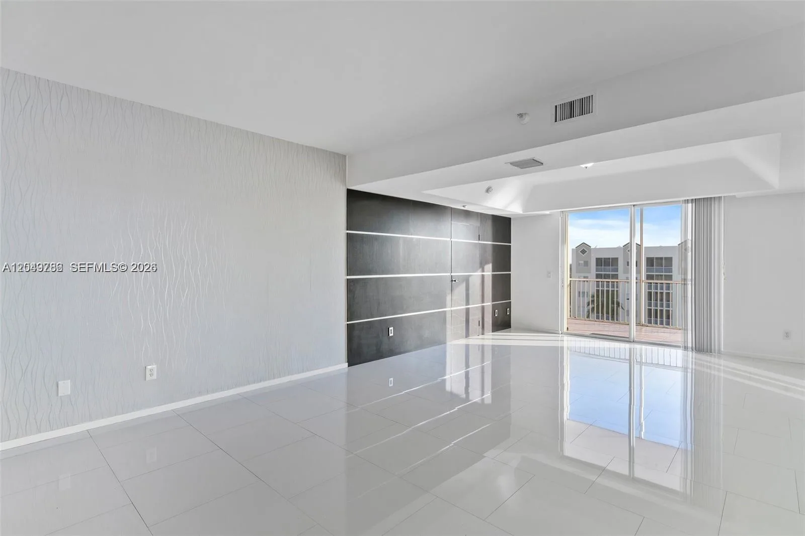 10720 NW 66 ST # 507, Doral, FL 33178 photo 3