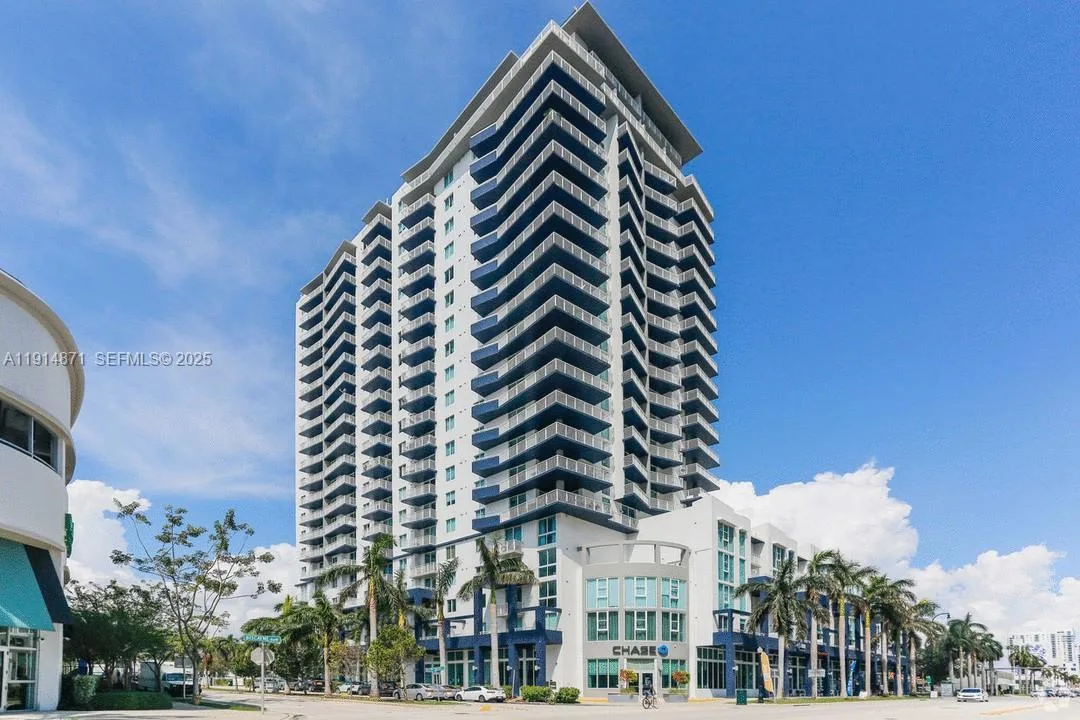 275 NE 18th St # 1701, Miami, FL 33132