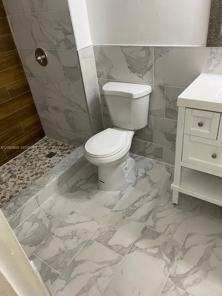 4450 NW 79th Ave # 1C, Doral, FL 33166 photo 5