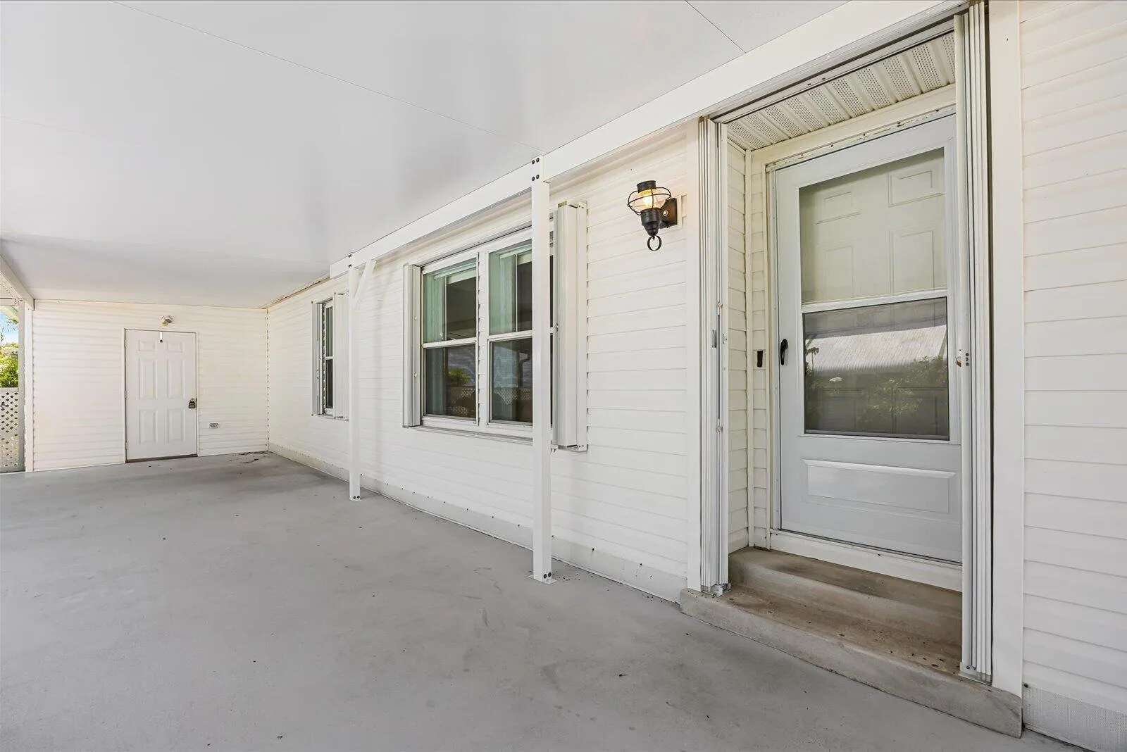 3733 Pendula Circle, Port St. Lucie, FL 34952