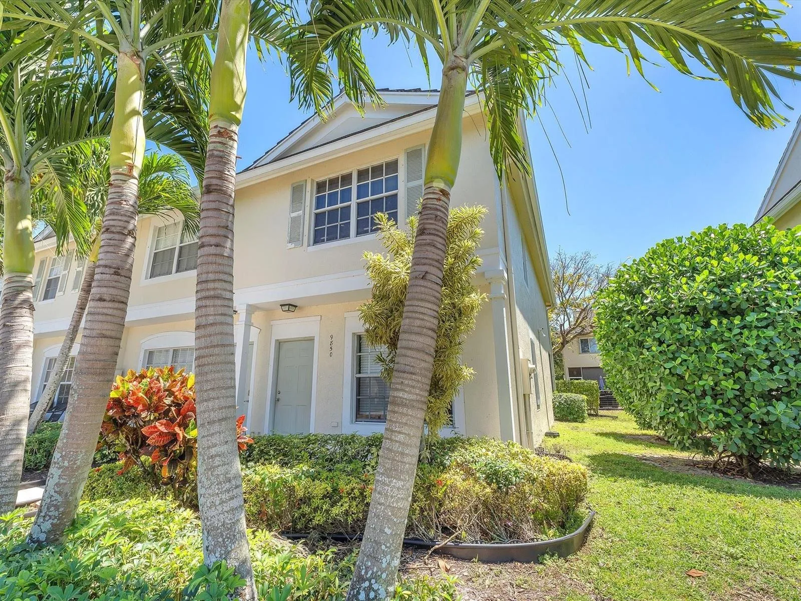 9850 NW 57TH Manor, Coral Springs, FL 33076
