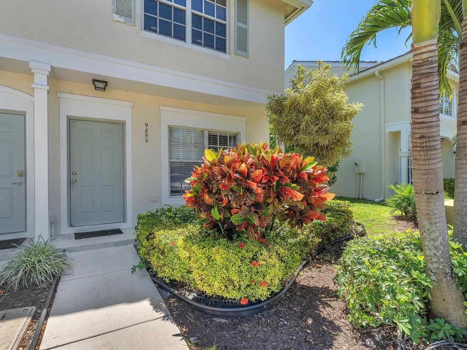 9850 NW 57TH Manor, Coral Springs, FL 33076 photo 2