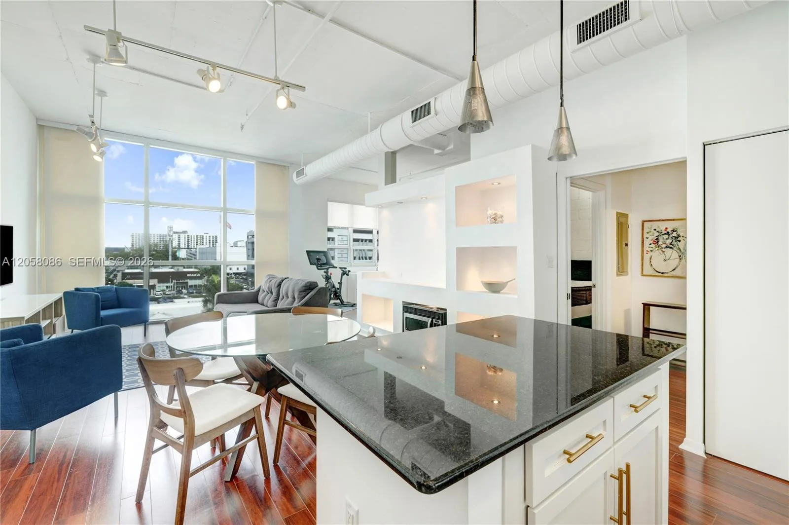 2001 Biscayne Blvd # 2514, Miami, FL 33137