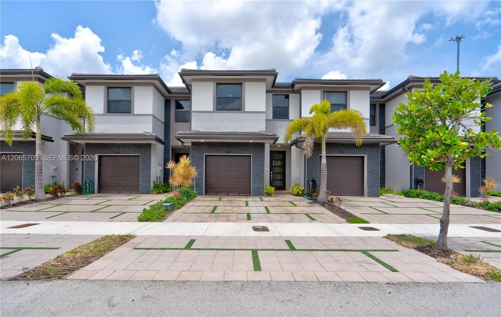 15826 NW 91st Ct # 15826, Miami Lakes, FL 33018