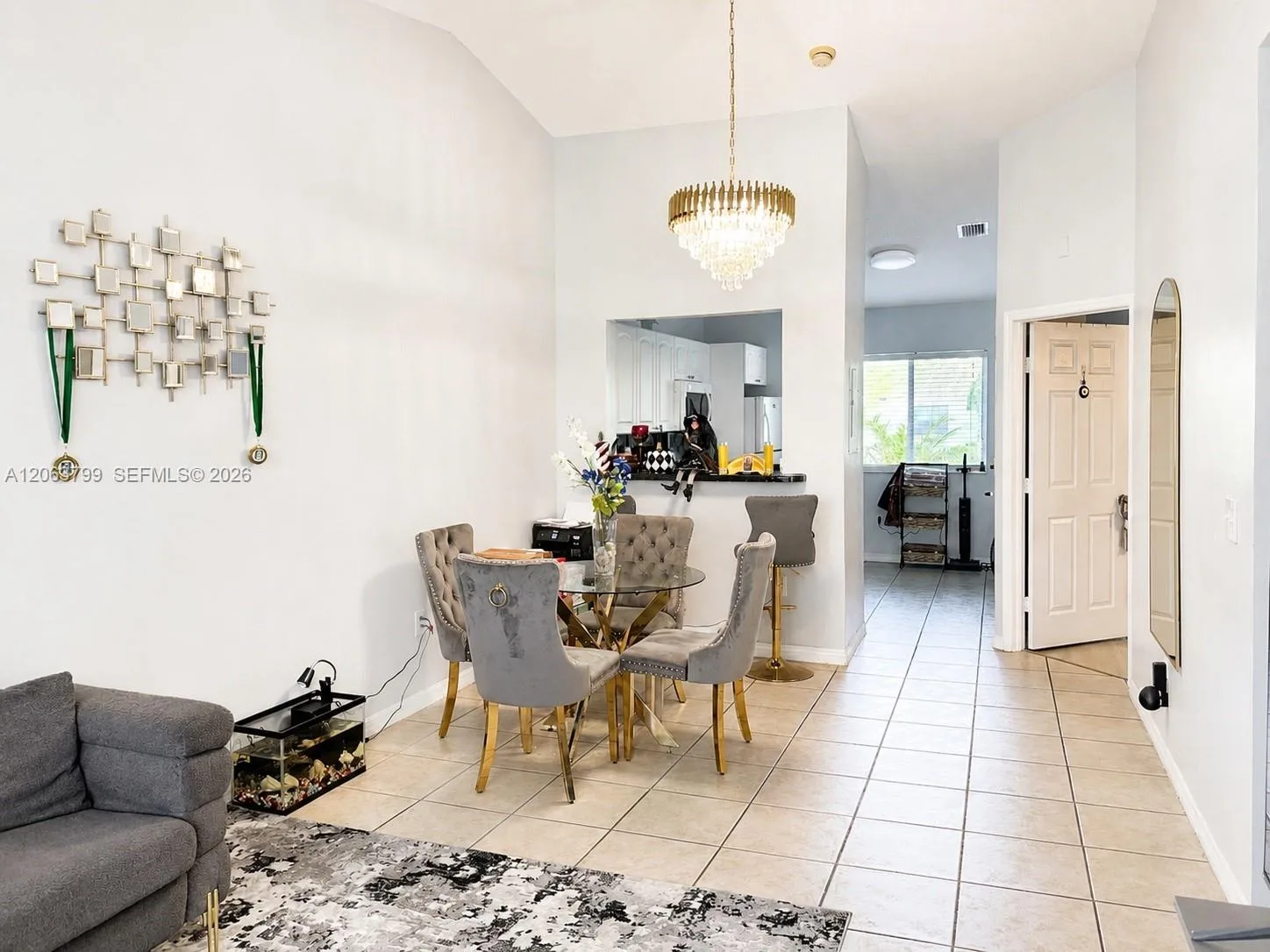 7830 NW 6th St # 204, Pembroke Pines, FL 33024