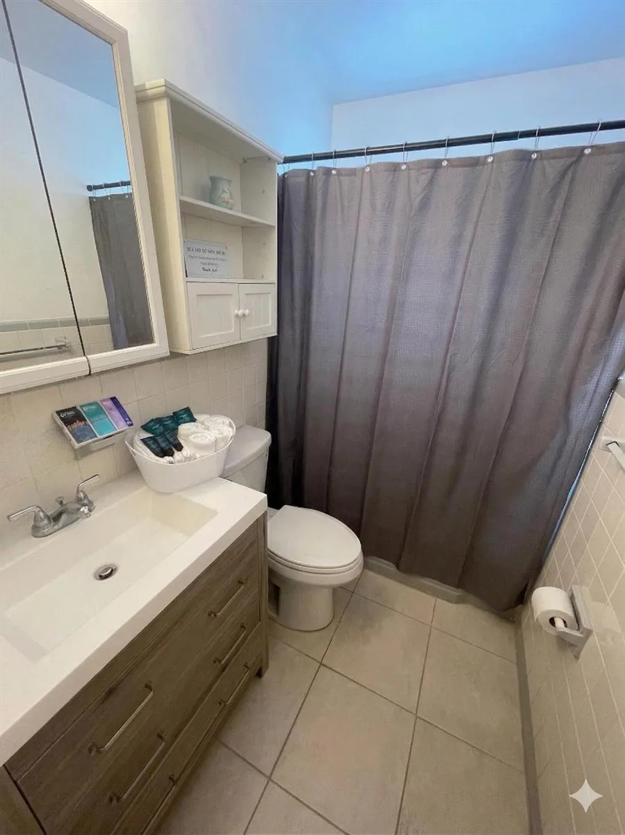 1067 SW 3rd Street, Hallandale Beach, FL 33009 photo 10
