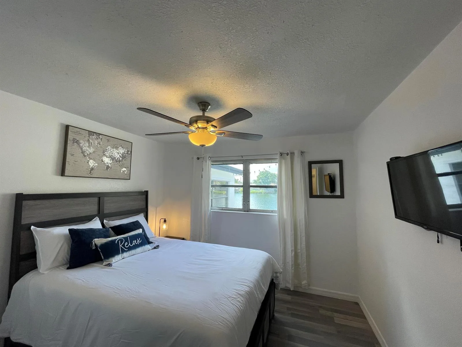 1067 SW 3rd Street, Hallandale Beach, FL 33009 photo 8