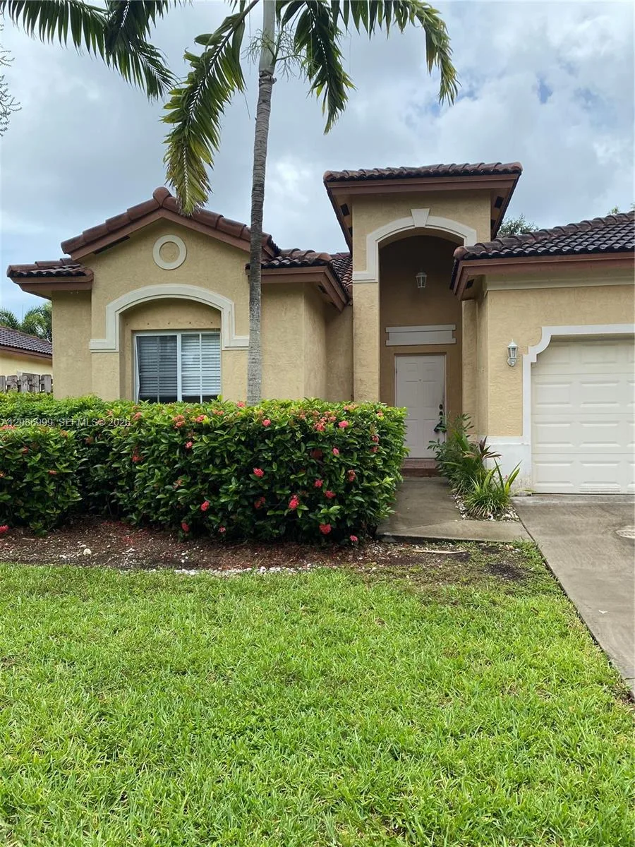 8982 SW 212th Ter, Cutler Bay, FL 33189
