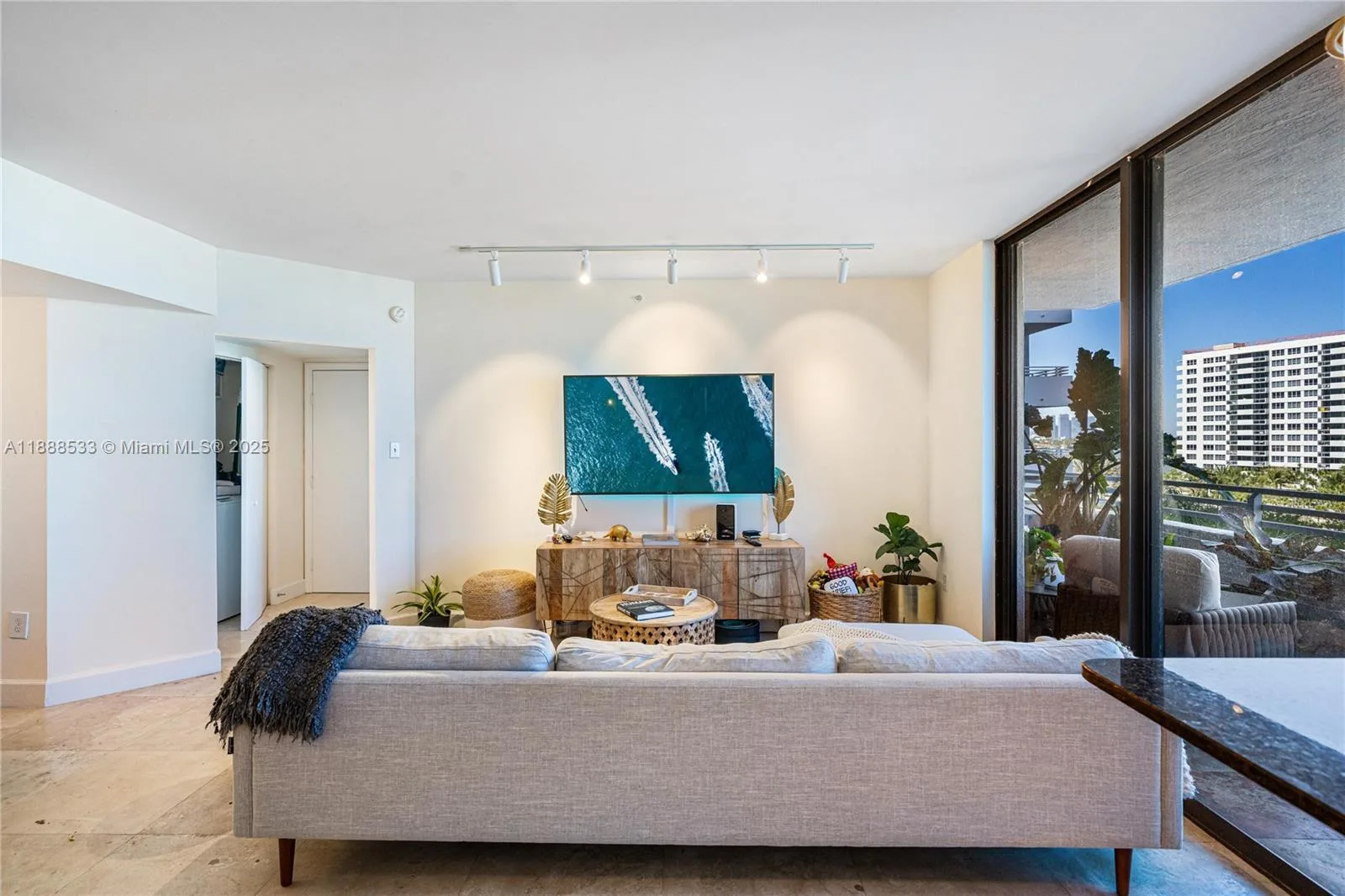 1330 West Ave # 611, Miami Beach, FL 33139 photo 4