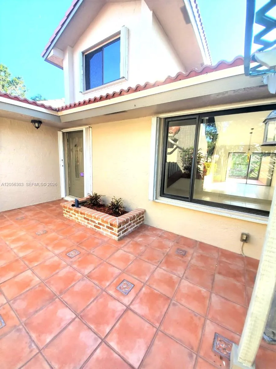 613 Patio Village Way, Weston, FL 33326 photo 6