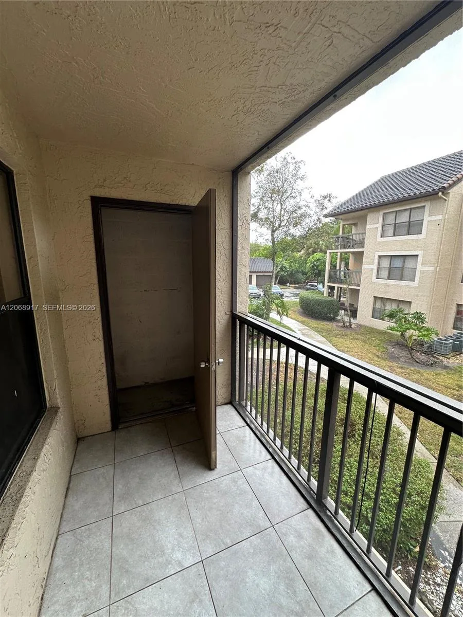 4221 W Mcnab Rd # 35, Pompano Beach, FL 33069 photo 9