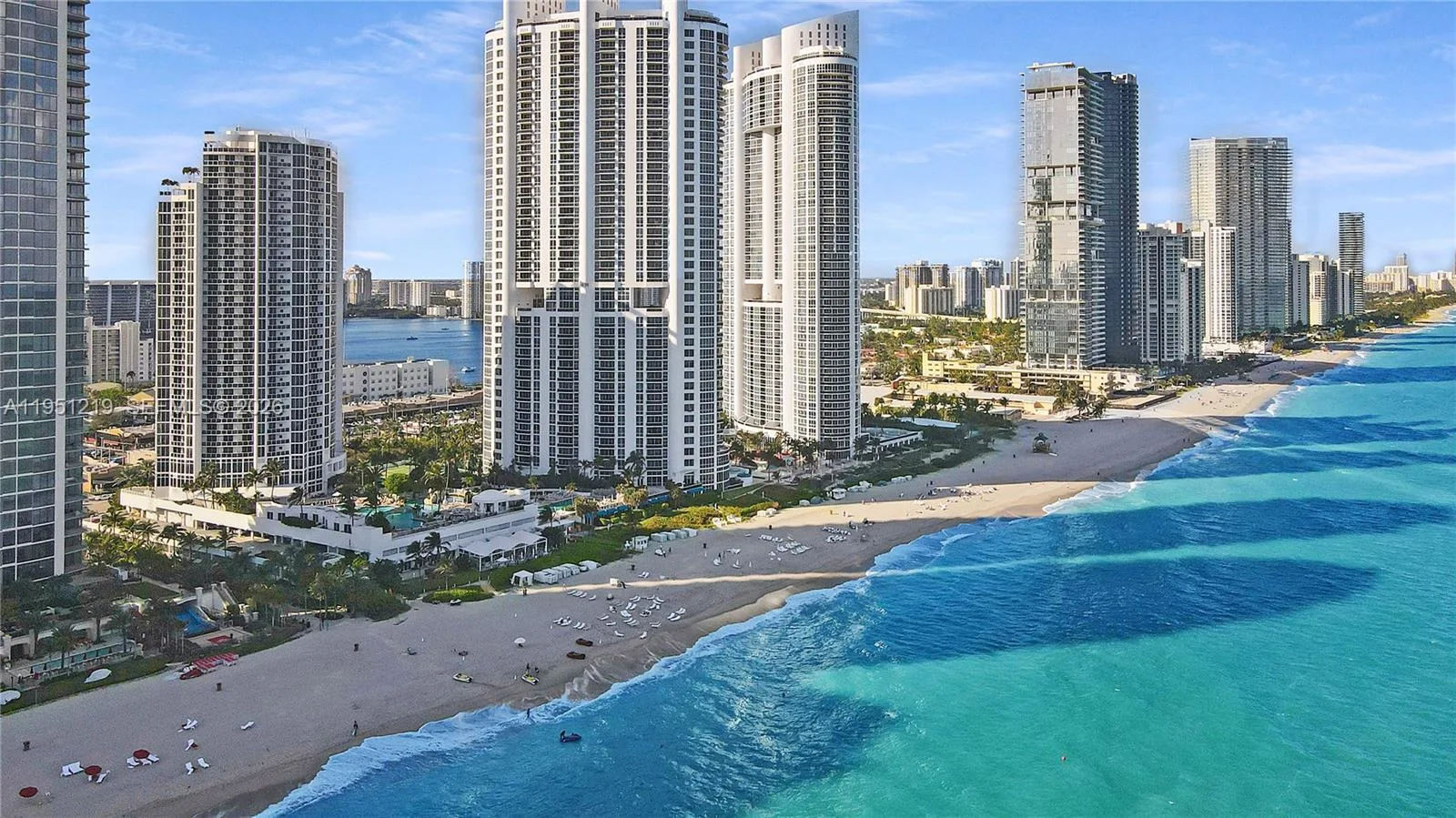 18001 Collins Ave # 2605, Sunny Isles Beach, FL 33160