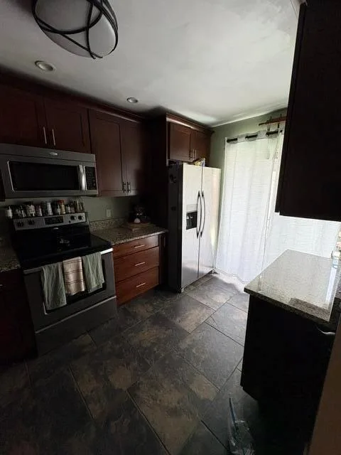 249 Pleasant Wood Drive, Wellington, FL 33414 photo 9