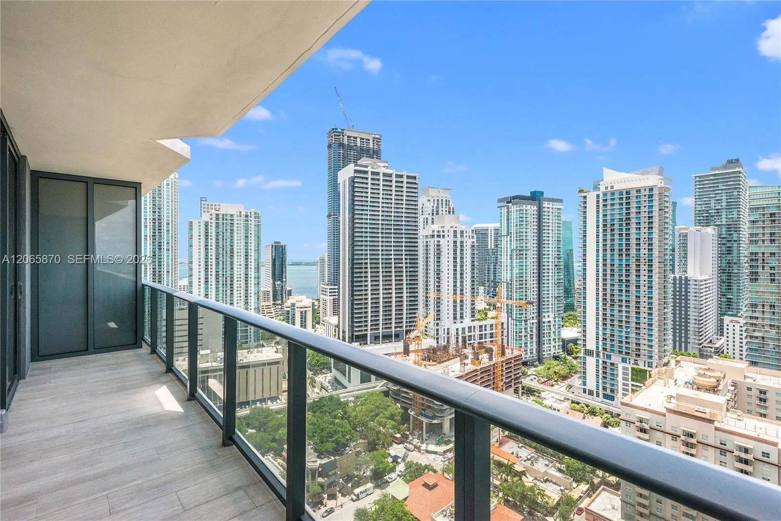 55 SW 9 St # 2805, Miami, FL 33129