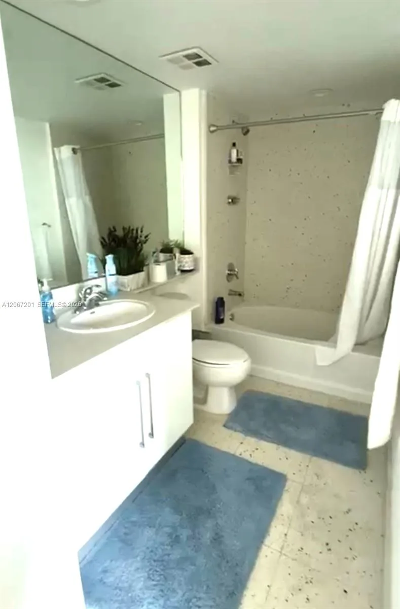325 S Biscayne Blvd # 4214, Miami, FL 33131 photo 8