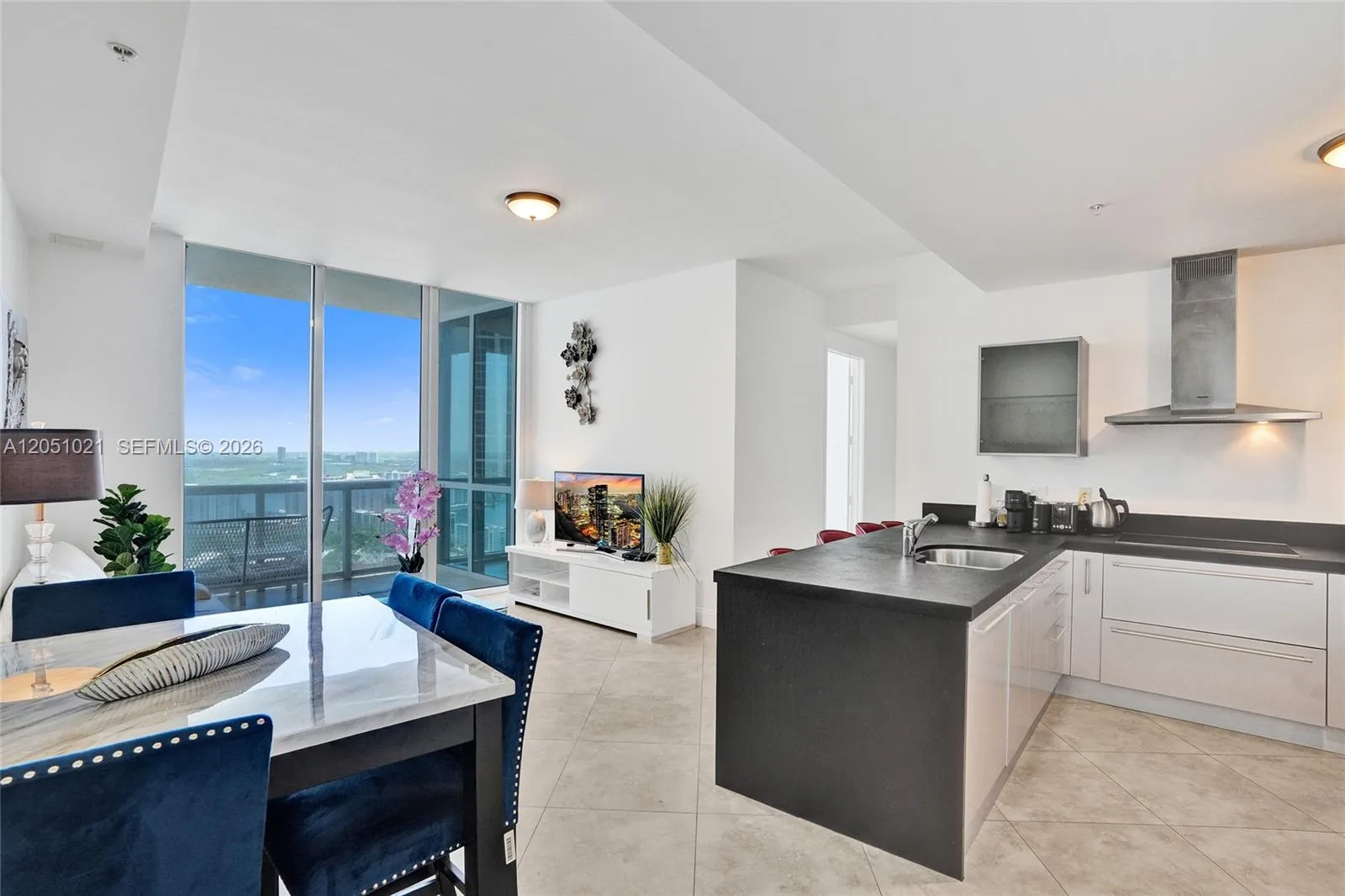 18201 Collins Ave # 4705, Sunny Isles Beach, FL 33160