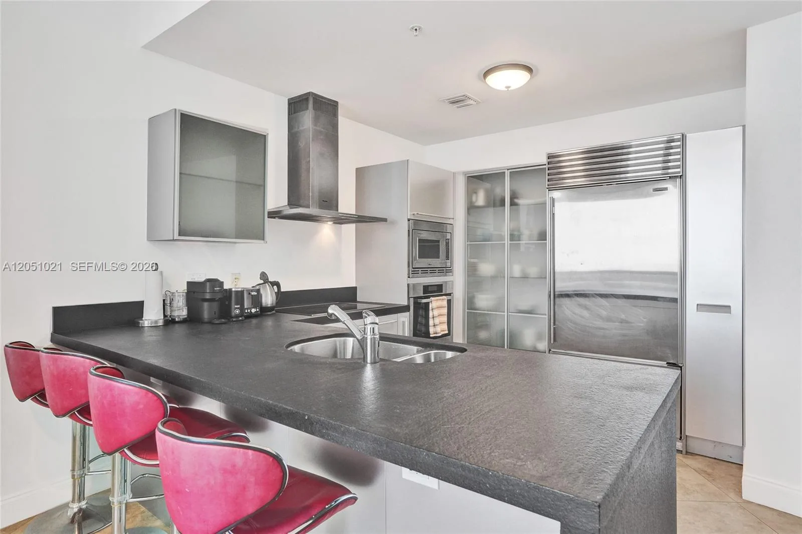 18201 Collins Ave # 4705, Sunny Isles Beach, FL 33160 photo 5