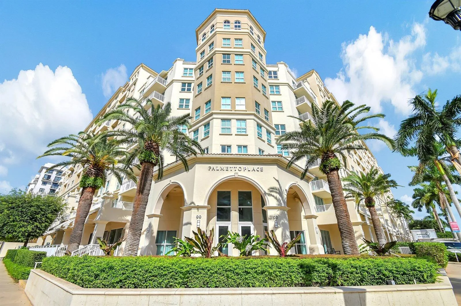 99 SE Mizner Boulevard # 823, Boca Raton, FL 33432