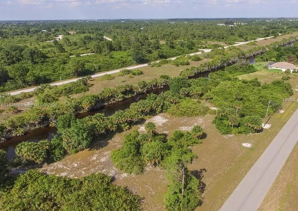 272 Baytree Dr., Port Charlotte, FL 33947