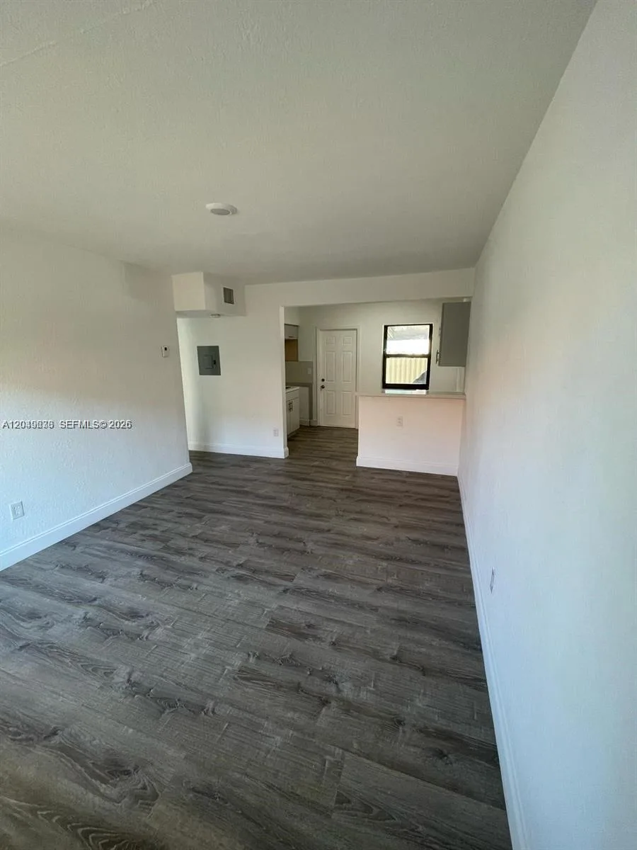 7360 SW 21st St # 7360, Miami, FL 33155