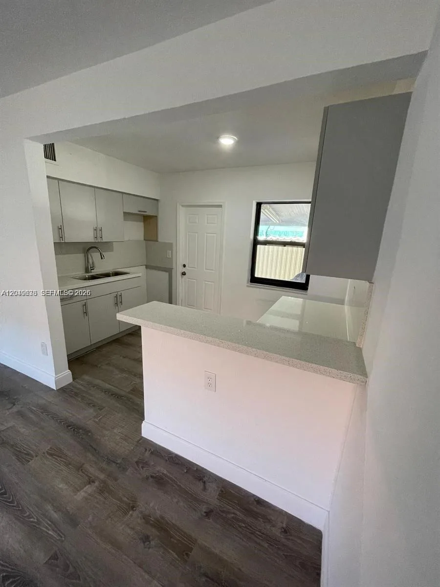 7360 SW 21st St # 7360, Miami, FL 33155 photo 3