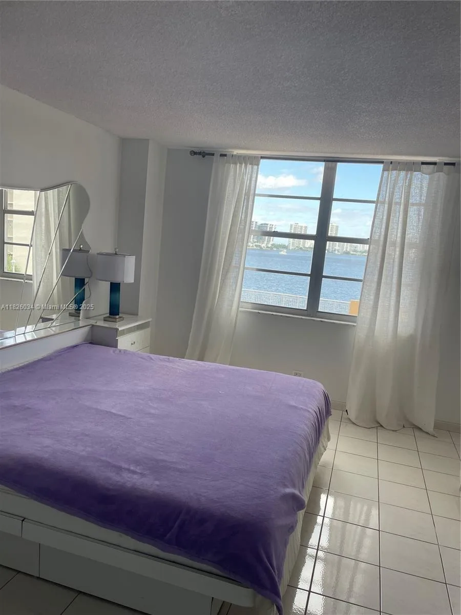 251 174th St # 320, Sunny Isles Beach, FL 33160 photo 11