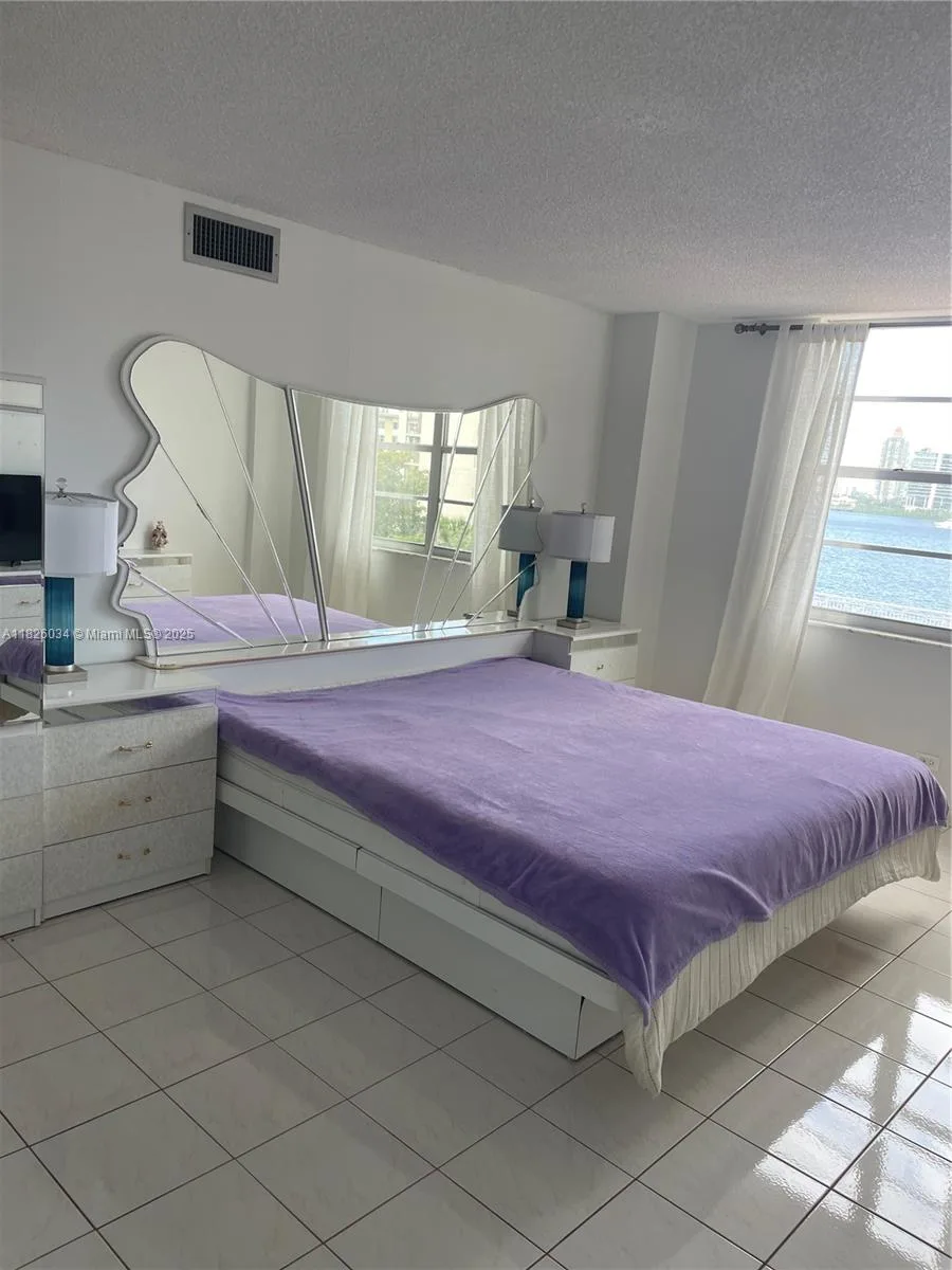 251 174th St # 320, Sunny Isles Beach, FL 33160 photo 12