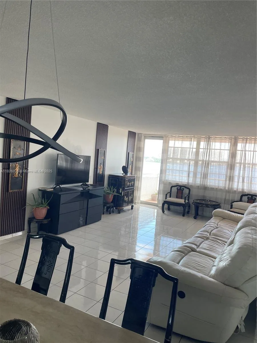 251 174th St # 320, Sunny Isles Beach, FL 33160 photo 5