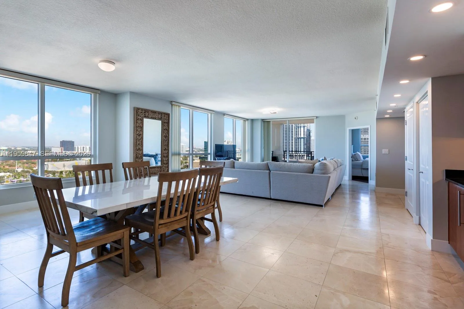 610 W Las Olas Blvd # 2014N, Fort Lauderdale, FL 33312 photo 2