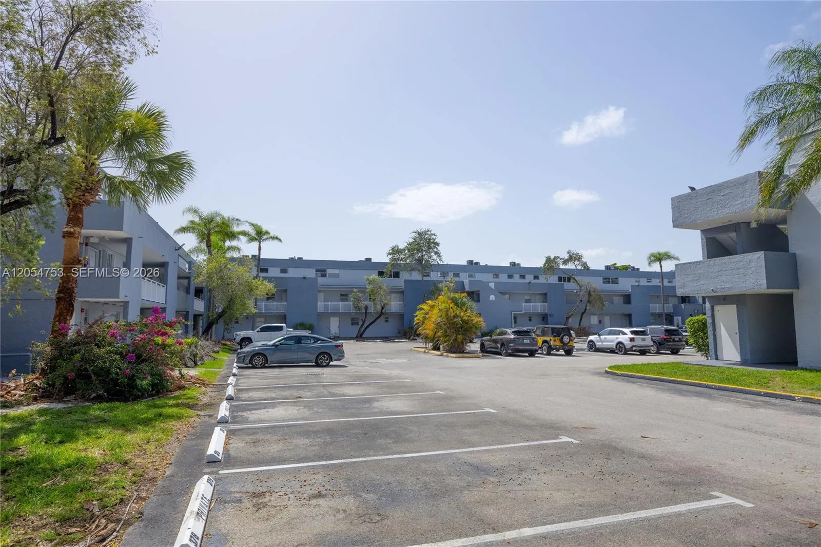 9365 Fontainebleau Blvd # E205, Miami, FL 33172 photo 2