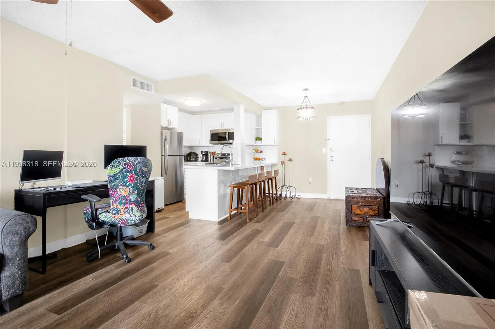9682 Fontainebleau Blvd # 503, Miami, FL 33172 photo 10