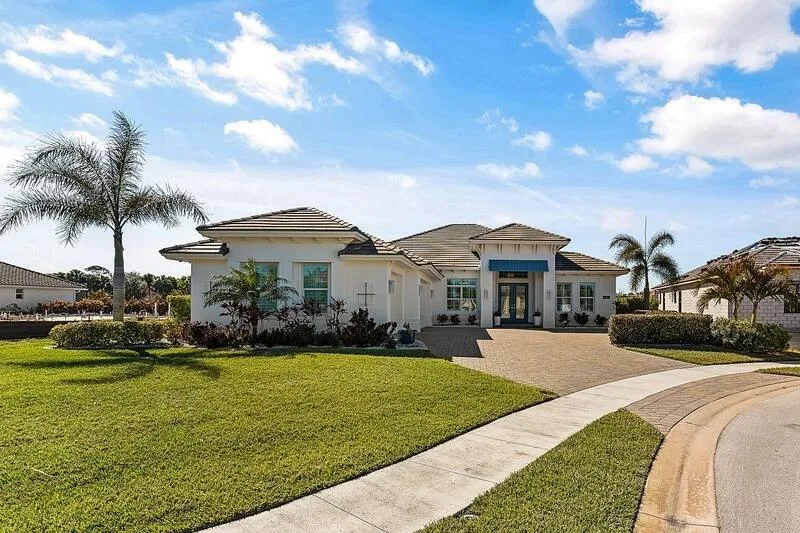 5812 Lake Pine Road, Vero Beach, FL 32967 photo 2