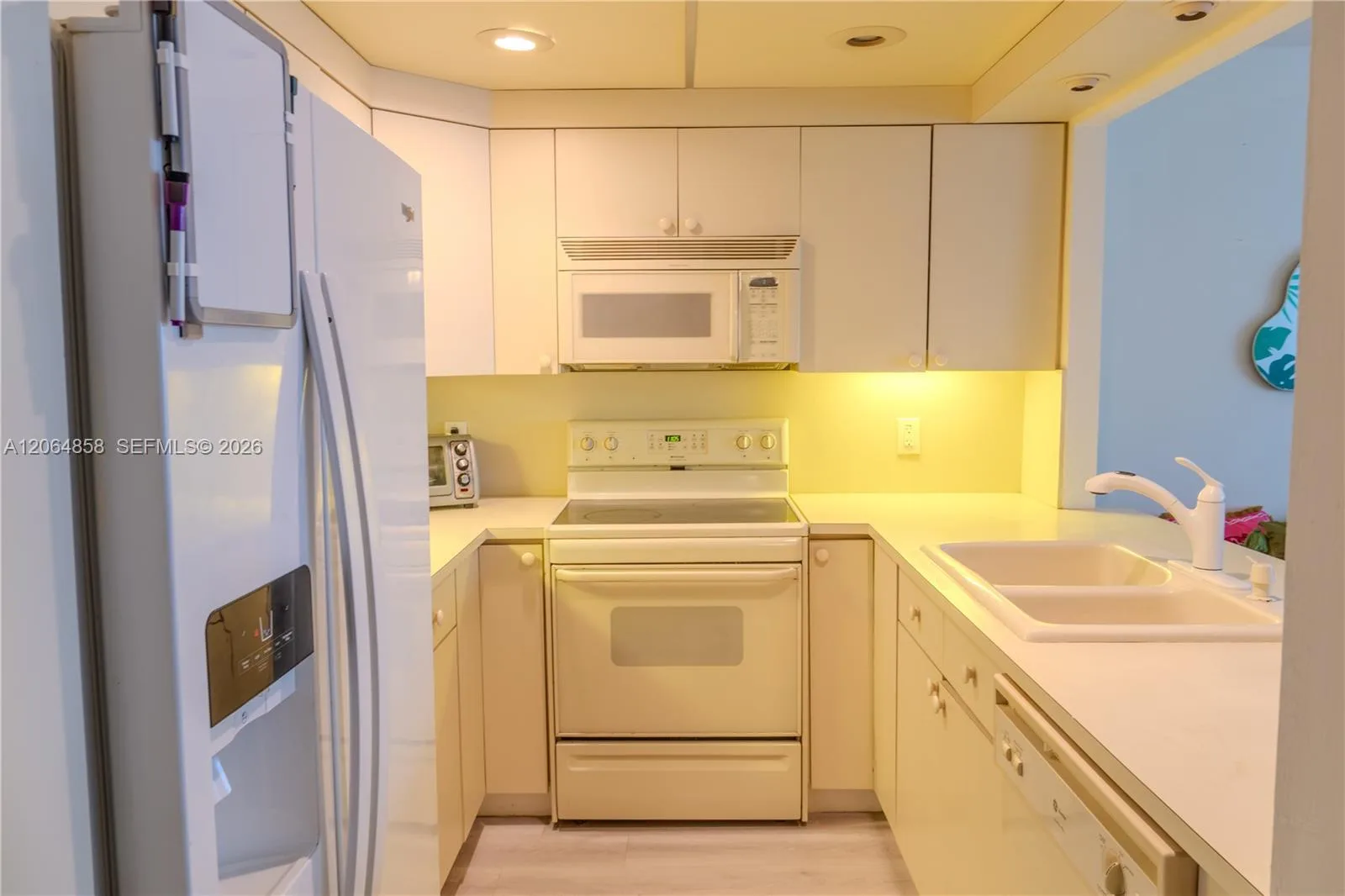 401 Ocean Dr # 222 (with Parking), Miami Beach, FL 33139 photo 12