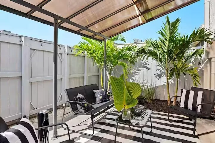 2015 NW 37th Terrace NW # 403, Lauderdale Lakes, FL 33311 photo 3