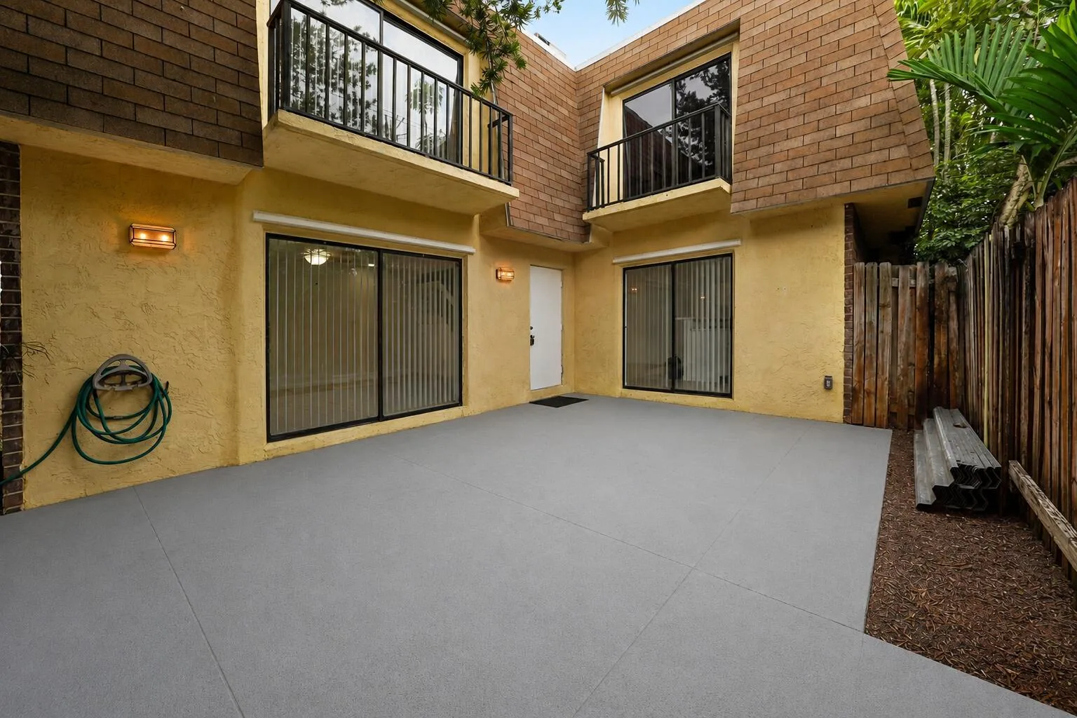 237 ALEMEDA Drive # 3, Palm Springs, FL 33461