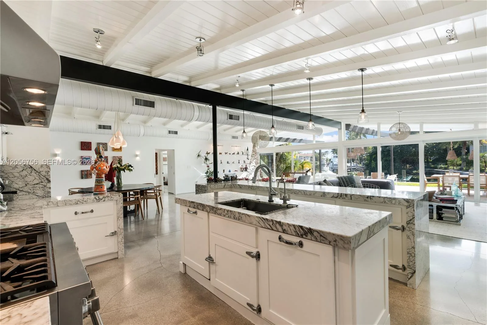270 Island Dr, Key Biscayne, FL 33149