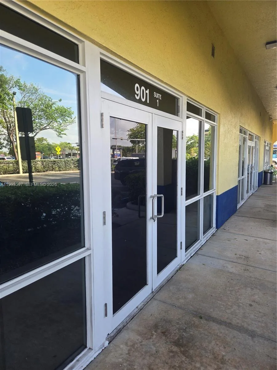 901 N Miami Beach Blvd, North Miami Beach, FL 33162 photo 3