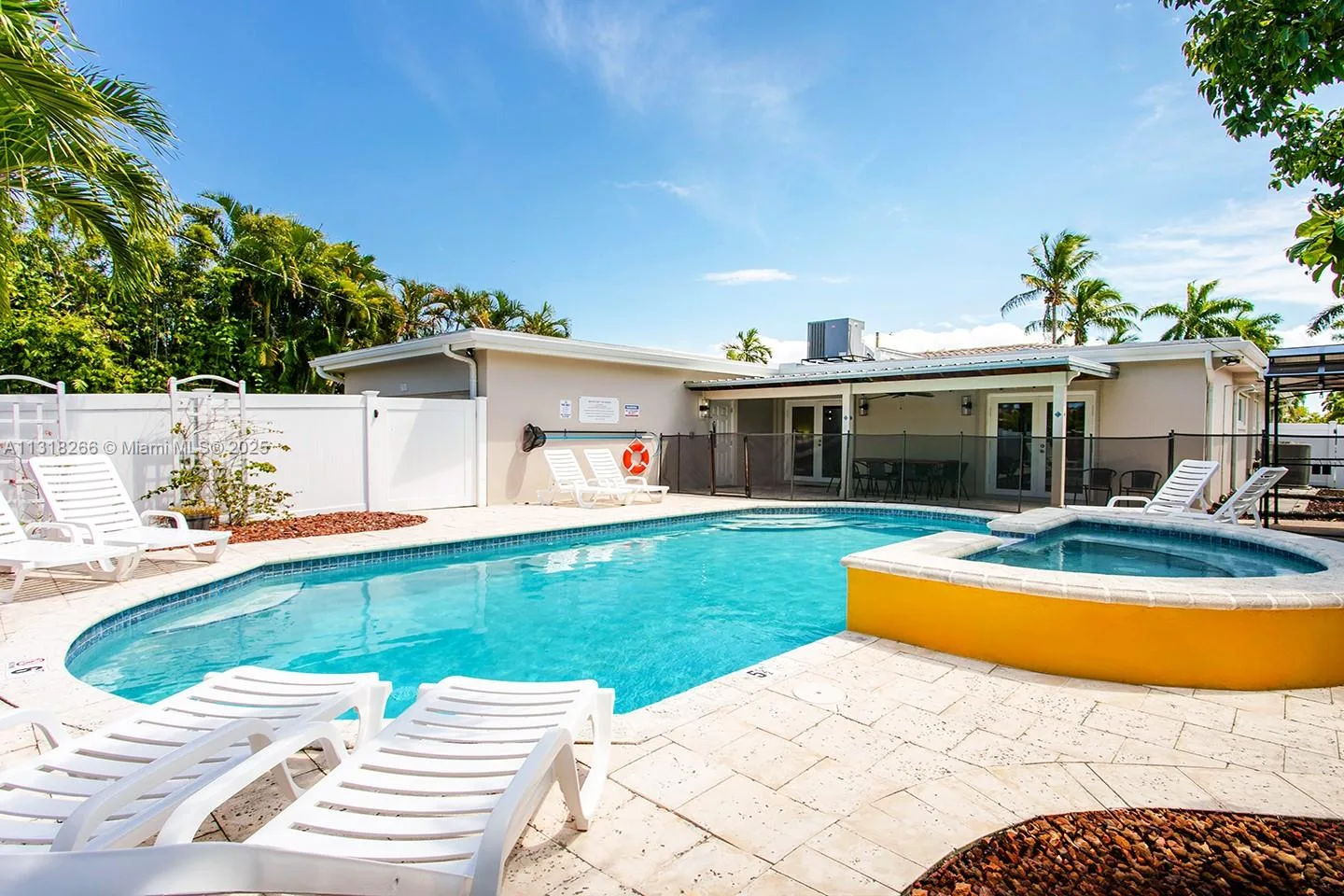 1311 Rodman St, Hollywood, FL 33019