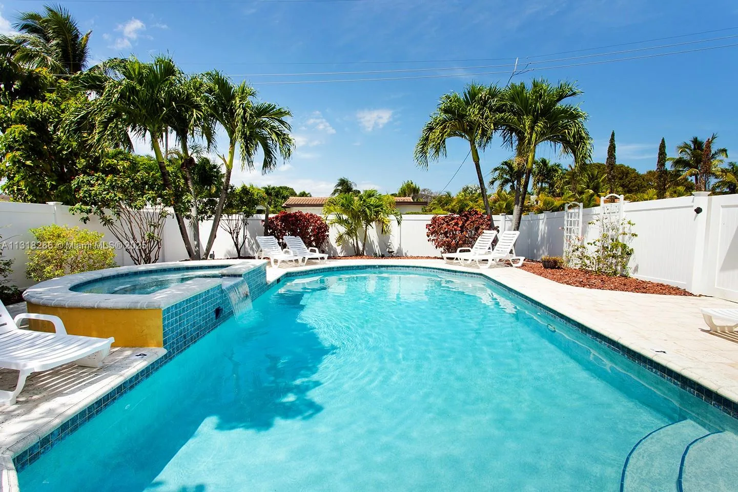 1311 Rodman St, Hollywood, FL 33019 photo 2