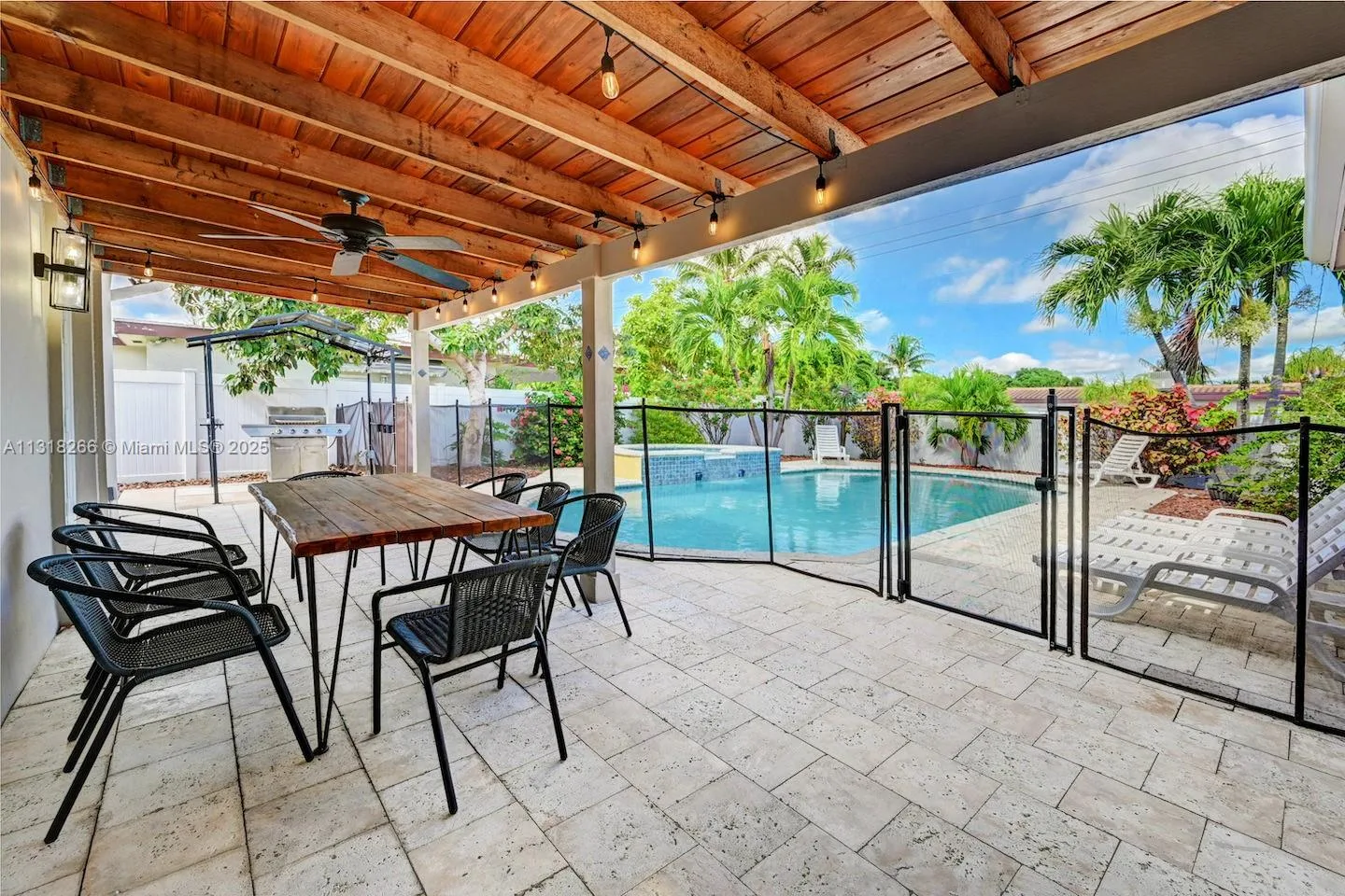 1311 Rodman St, Hollywood, FL 33019 photo 5