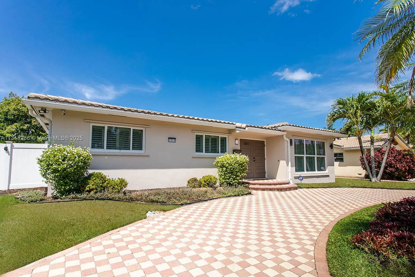 1311 Rodman St, Hollywood, FL 33019 photo 7