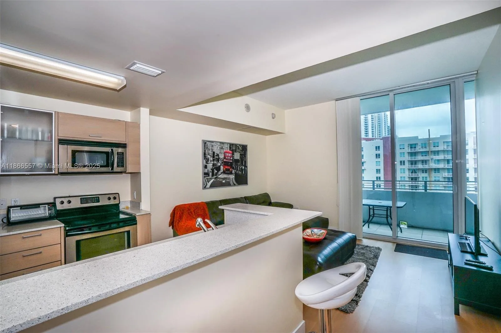 350 NE 24th St # 903, Miami, FL 33137 photo 6