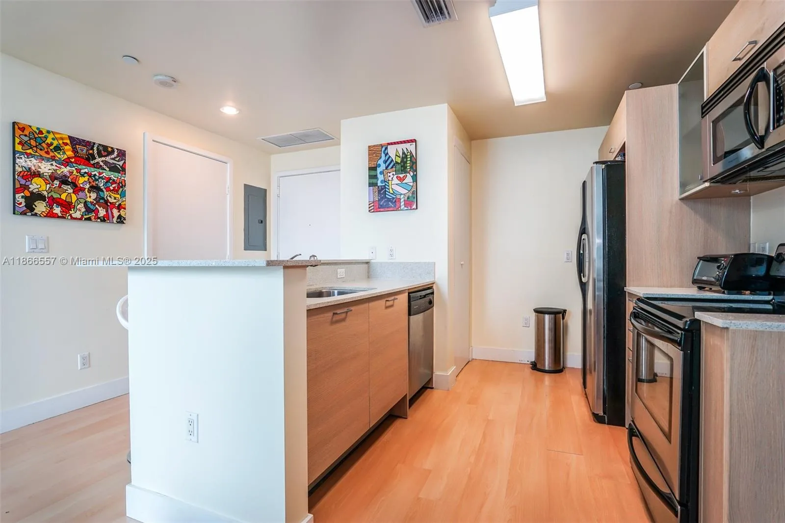 350 NE 24th St # 903, Miami, FL 33137 photo 7