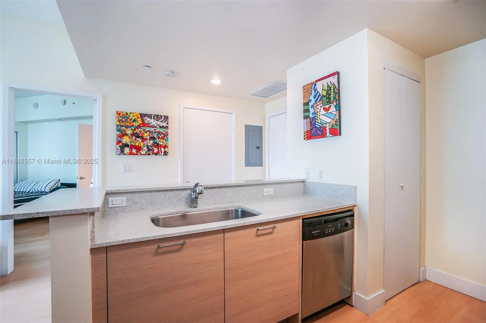 350 NE 24th St # 903, Miami, FL 33137 photo 9