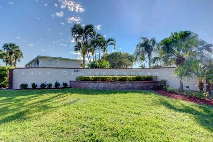 2855 S Garden Dr Drive S # 203, Palm Springs, FL 33461