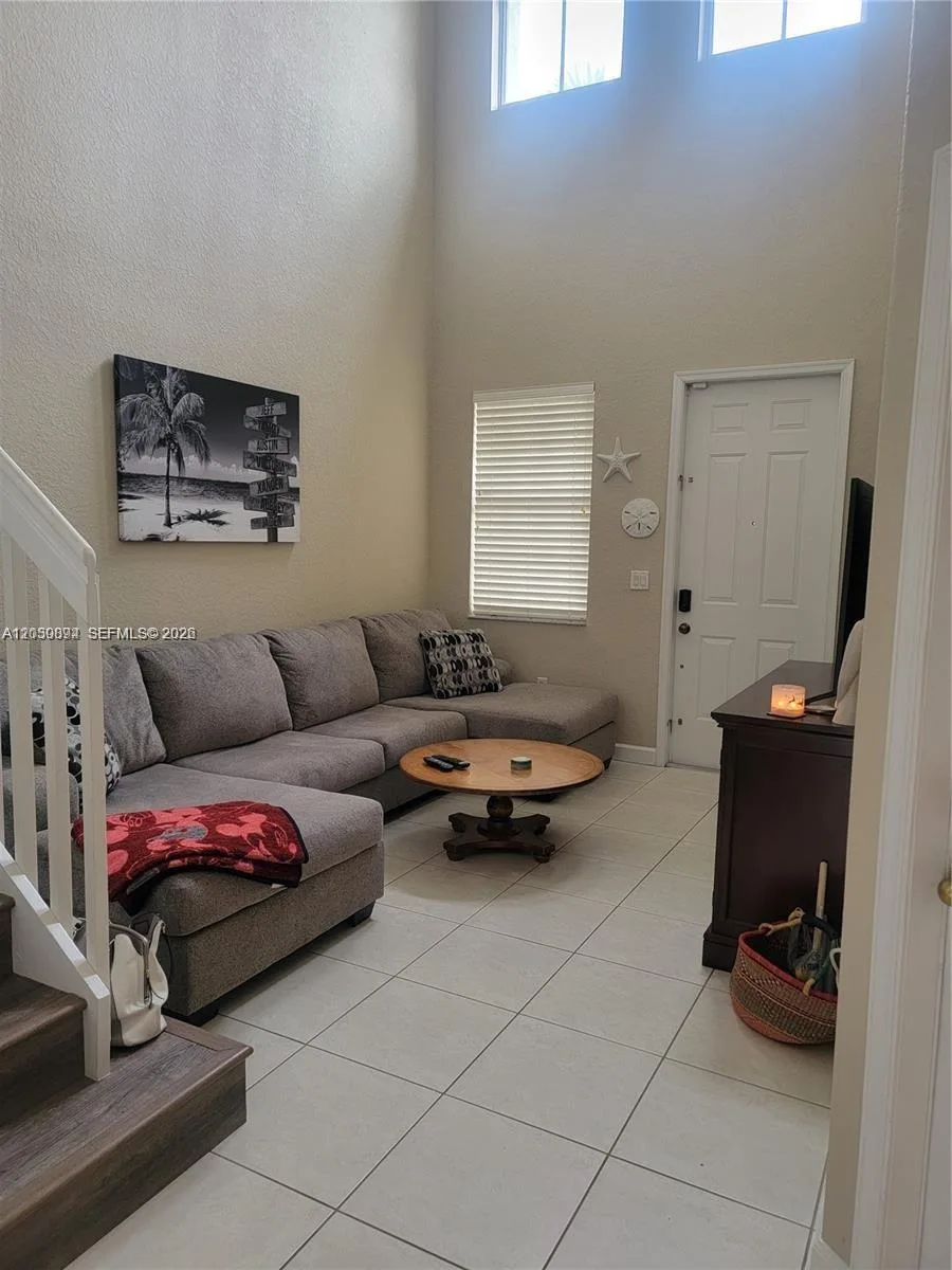 2407 SE 14th St, Homestead, FL 33035