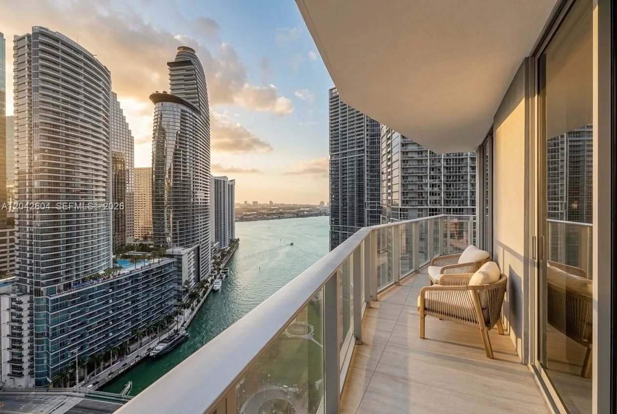 77 SE 5th ST # 3001, Miami, FL 33131