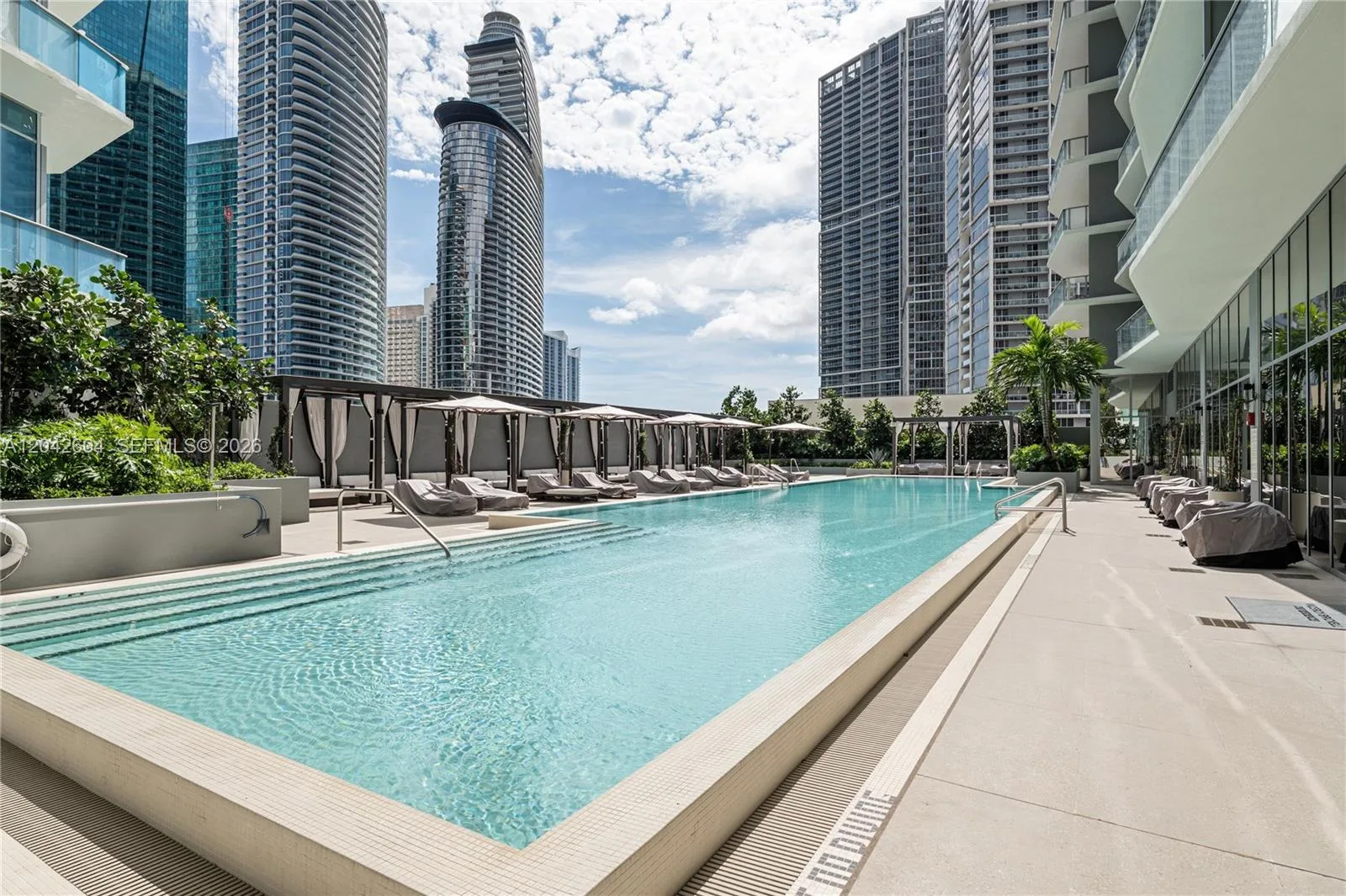 77 SE 5th ST # 3001, Miami, FL 33131 photo 4